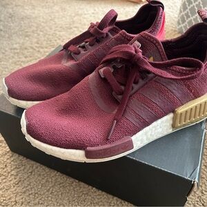 Adidas Women's Maroon and Gold Sneakers